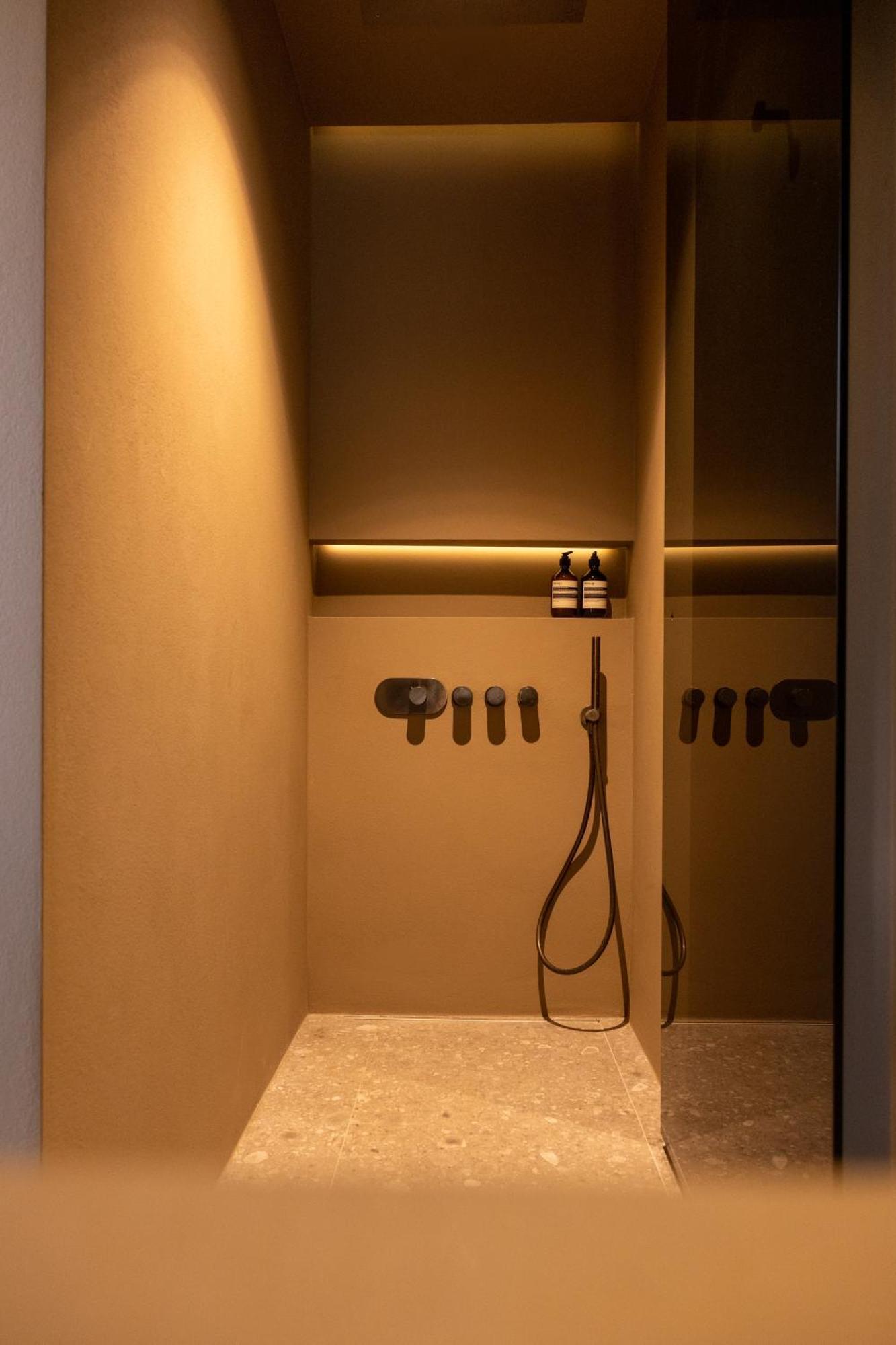 Vouliagmeni Apartments 18 أثينا المظهر الخارجي الصورة